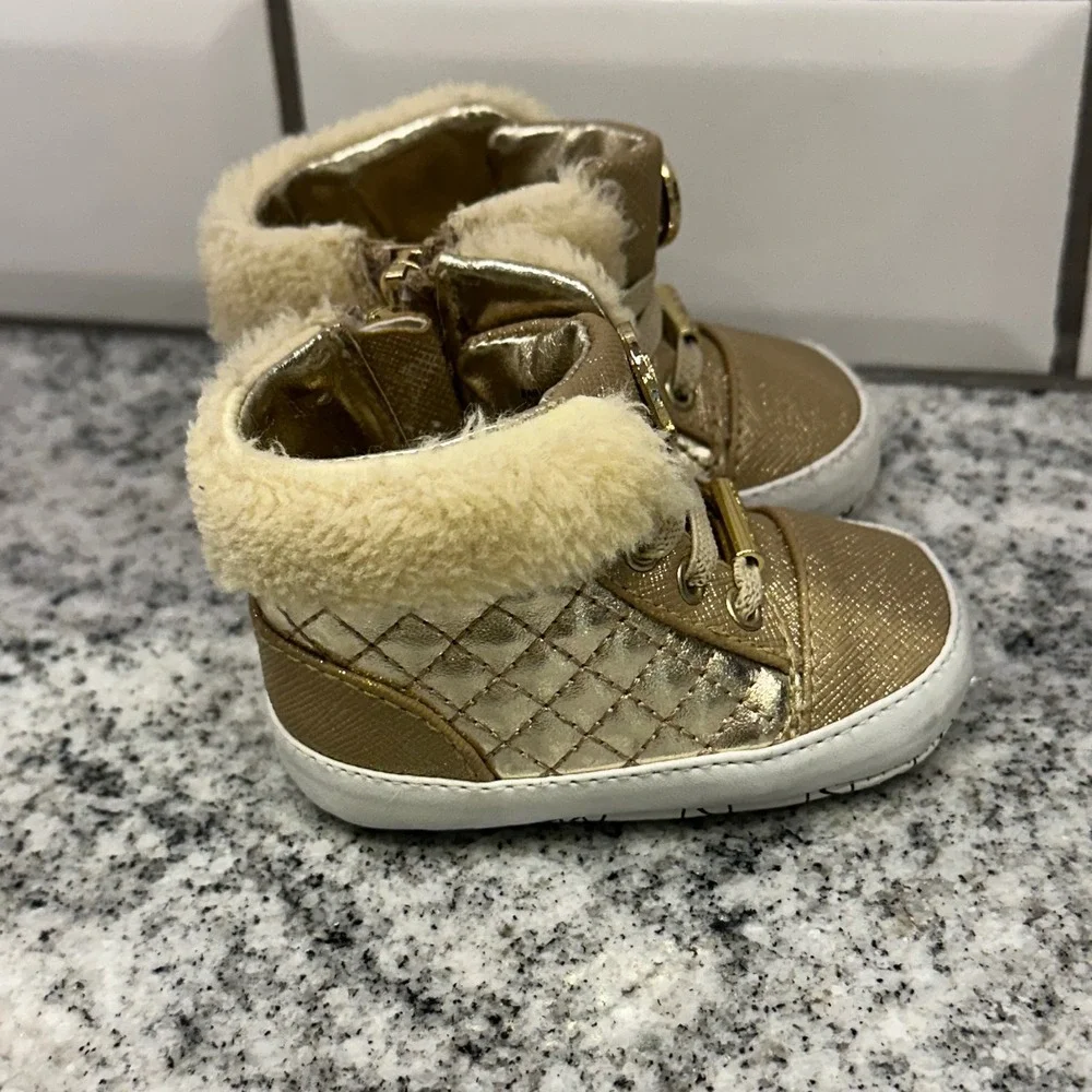 Michael Kors Infant 1 Baby Lee Sneakers Gold Faux Fur Quilted Metallic Glam